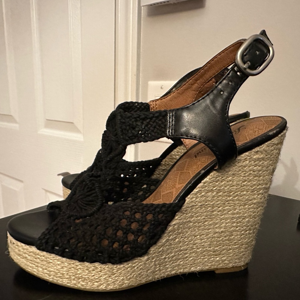Lucky Brand said raw wedge - Black crochet and leather - size 38 / 8